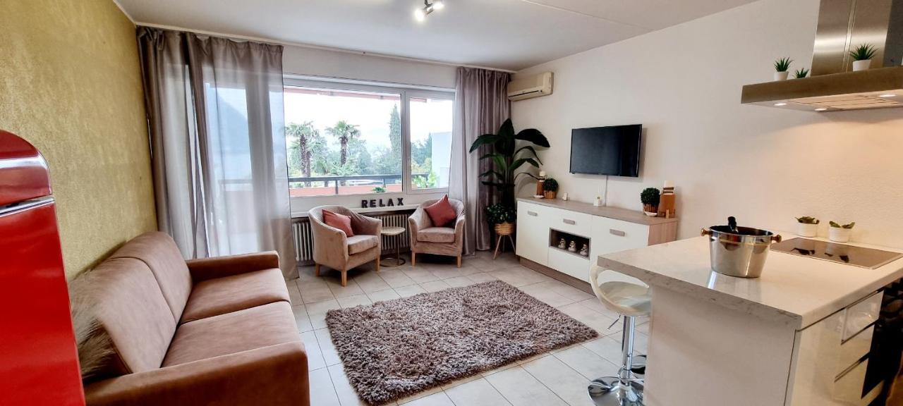 Relax-Lugano Lake Bissone Exterior photo